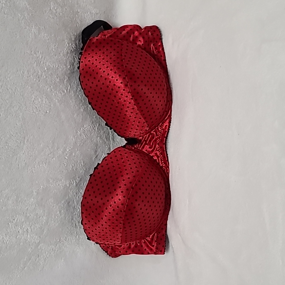 Hot topic valentines bra 34d